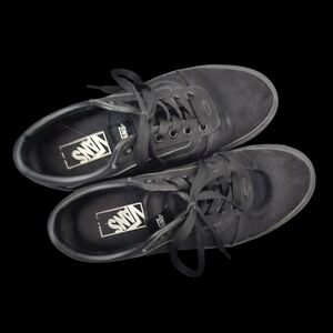 Women's Black Sneakers